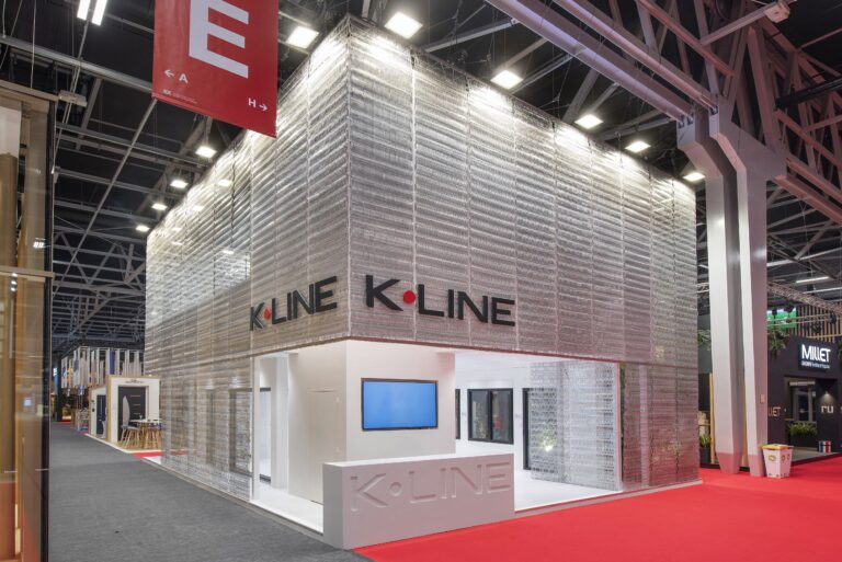 Arc et Typ a réalisé le stand K-Line sur le salon BATIMAT 2022.