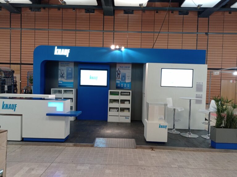 Remontage du stand KNAUF sur le salon CAPEB Lyon