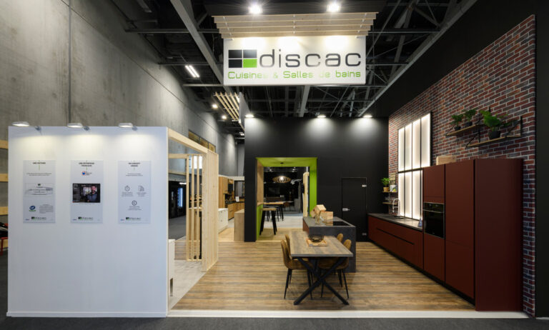 Réalisation du stand DISCAC sur le SADEC