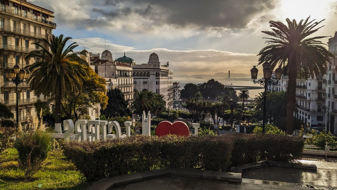 Standiste Alger